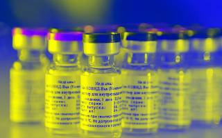 Начинаются испытания российской вакцины от COVID-19.