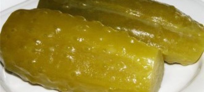 Соленые огурцы: польза и вред