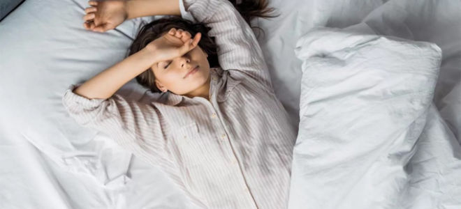 С ухудшением работы мозга могут быть связаны недостаток и избыток сна