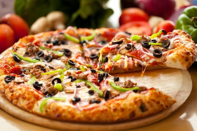 Пицца или бургеры — что вреднее для здоровья?