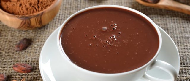 Горячий шоколад — польза и вред для здоровья
