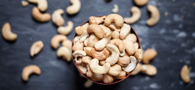 Орехи кешью: полезные свойства и вред для организма
