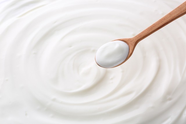 Йогурт — польза и вред для организма