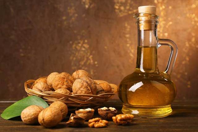 Масло грецкого ореха — польза и вред