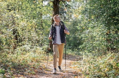 Какая ходьба полезнее обычная или скандинавская