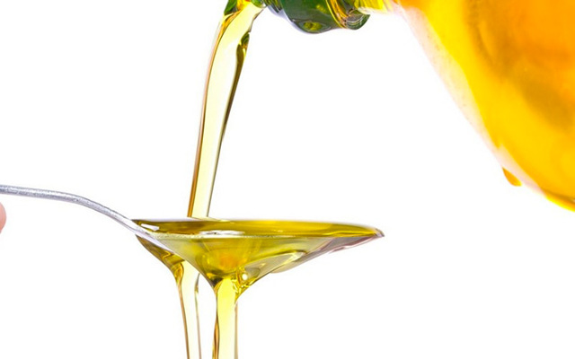 Кунжутное масло: польза, вред и как принимать