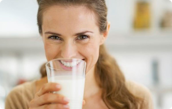 Овсяное молоко — польза, вред и как принимать