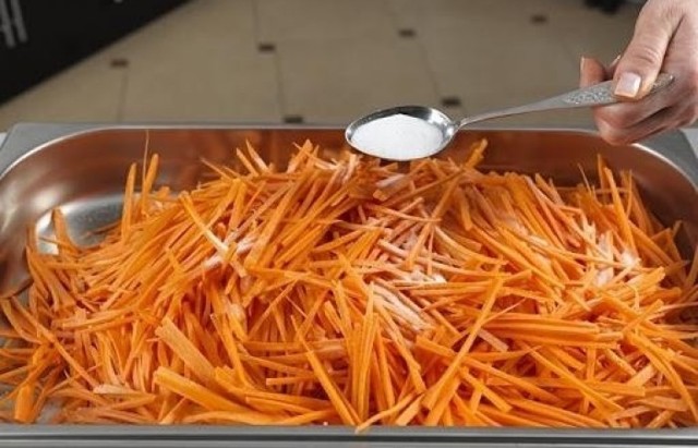 Морковь по корейски — полезные свойства и вред