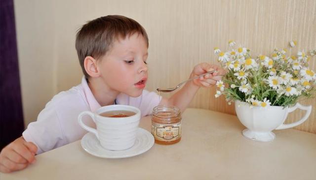 Чай с ромашкой — польза и возможный вред