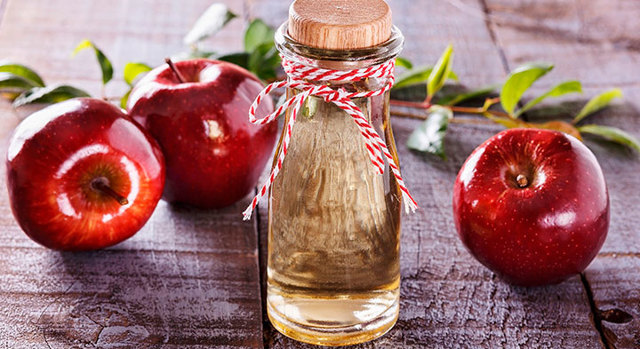 Яблочный уксус: польза и вред для организма