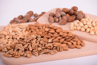 Семечки или орехи — что более полезно?