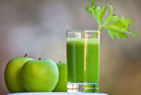 Яблоки и яблочный сок: польза и вред для здоровья