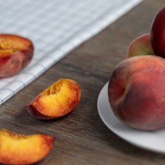 Польза и вред персиков для организма