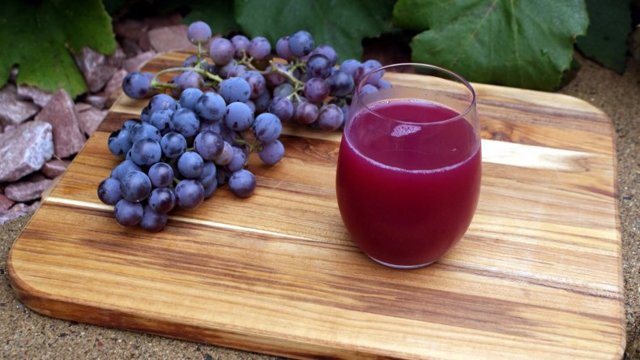 Польза и вред виноградного сока для организма