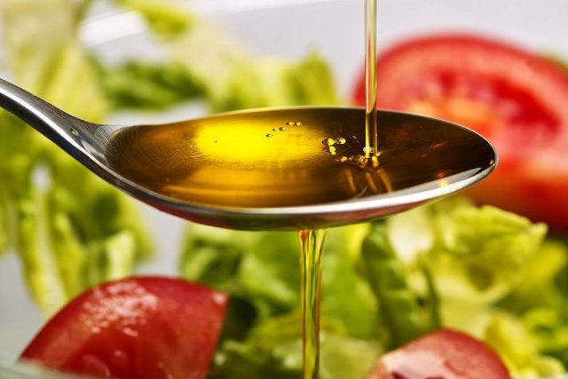 Сафлоровое масло — полезные свойства и вред
