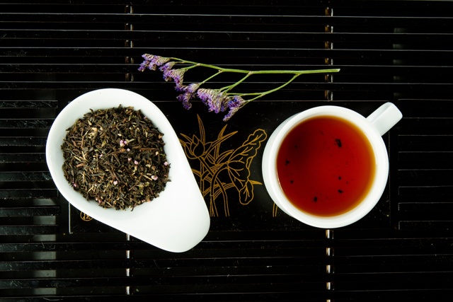 Чай с чабрецом: полезные свойства и чем может быть вреден