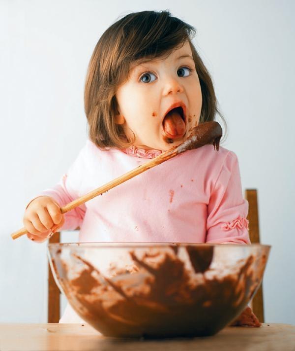 Как правильно отказывать ребенку в сладком?
