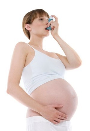 Ожирение матери грозит детской астмой