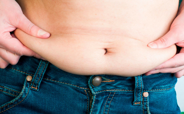 Лишний вес может привести к проблемам с кожей