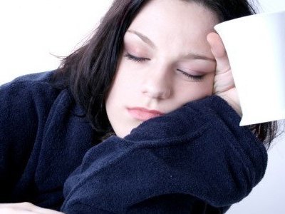 Недосып приводит к перееданию