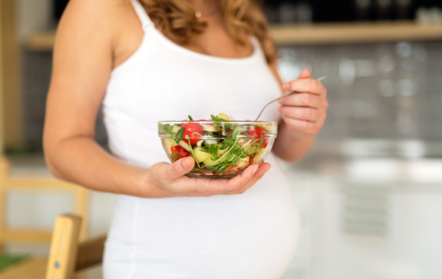 Питание беременной: чаще, меньше, не «за двоих»