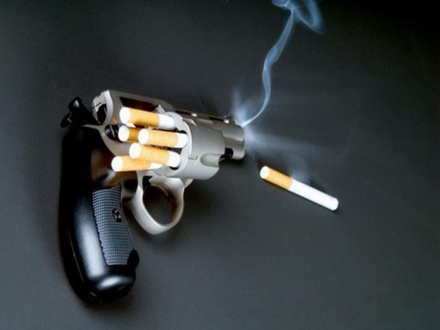 Курящие женщины рискуют здоровьем больше мужчин