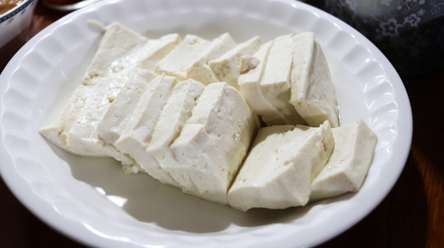 Что такое тофу, и с чем его едят