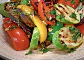 Сытные салаты – учимся у вегетарианцев
