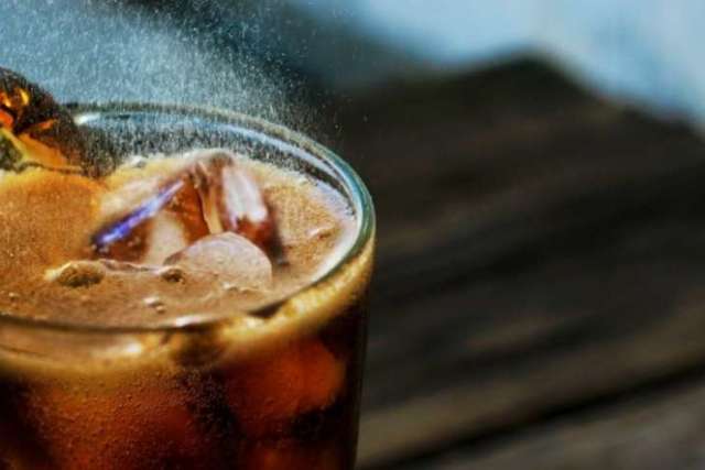 Ученые развенчали миф о пользе напитков с сахарозаменителями