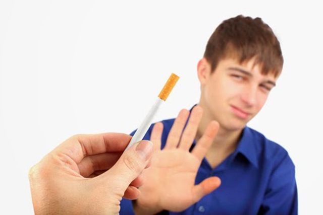 Реклама заставляет подростков закурить