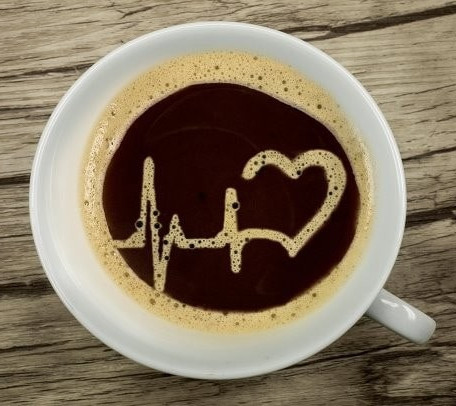 Чай и кофе способны спасти от аритмии, показало исследование