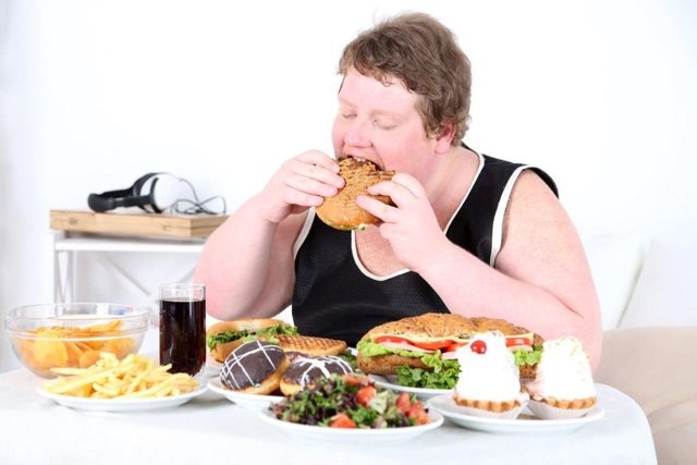 С ожирением можно бороться налогами