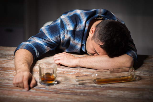 Больше алкоголя – меньше мозга